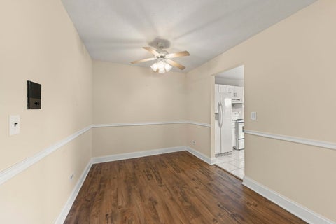 Tiny photo for 861 YOSEMITE Trail #B, Roselle, IL 60172 (MLS # 12762495)