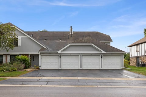 Photo of 861 YOSEMITE Trail #B, Roselle, IL 60172 (MLS # 12762495)