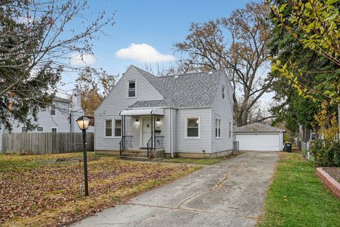 Photo of 2049 N Hawthorne Avenue, Melrose Park, IL 60164 (MLS # 12520998)