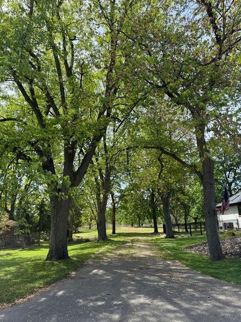 737 Becker Road Glenview IL 60025