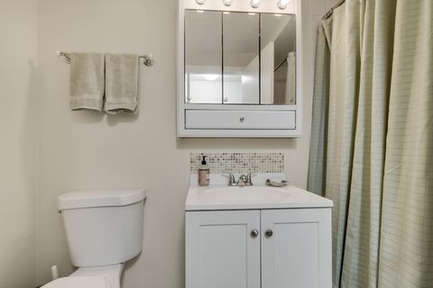 Tiny photo for 14810 Kilpatrick Avenue #6E, Midlothian, IL 60445 (MLS # 12584439)