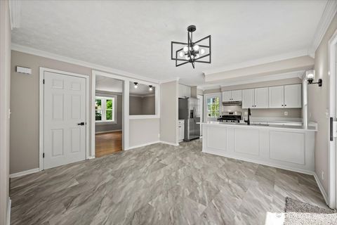 Tiny photo for 604 Rome Avenue, Rockford, IL 61107 (MLS # 12656758)