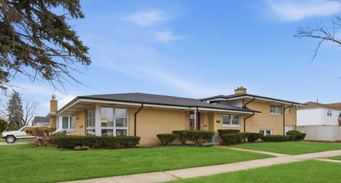 10800 S Tripp Avenue Oak Lawn IL 60453