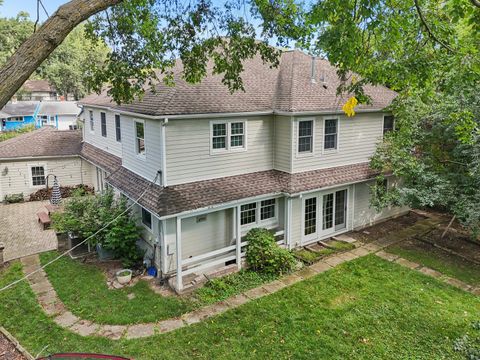 Tiny photo for 6619 Palma Lane, Morton Grove, IL 60053 (MLS # 12537745)