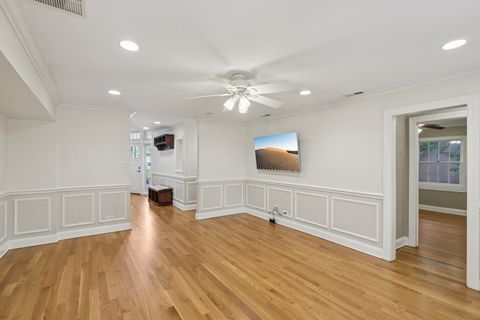 Tiny photo for 6619 Palma Lane, Morton Grove, IL 60053 (MLS # 12537745)