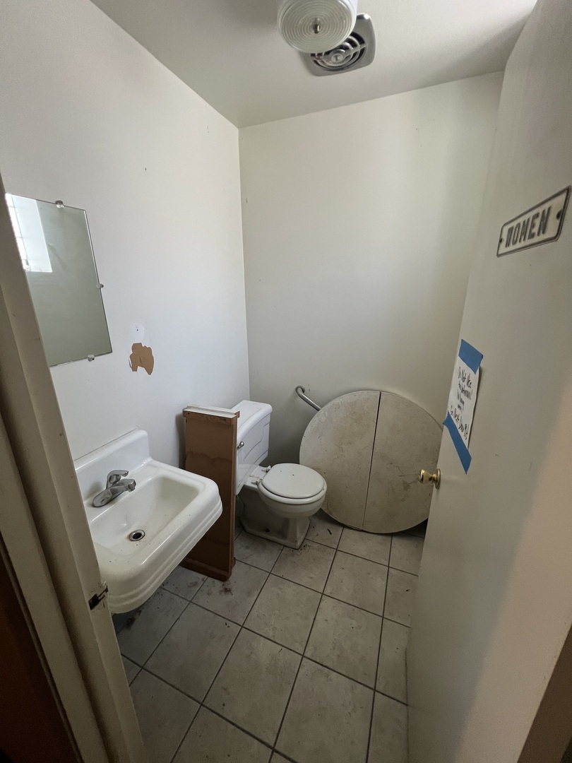 4750 N Milwaukee Avenue