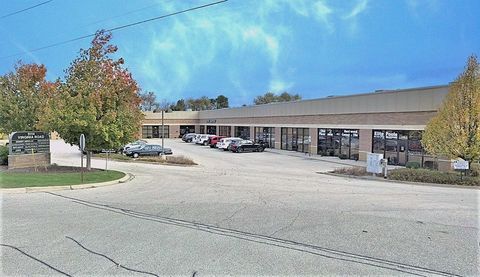9114 Virginia Road 105 Lake In The Hills IL 60156