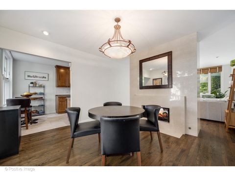 Tiny photo for 2124 N Lakewood Avenue, Chicago, IL 60614 (MLS # 12489560)