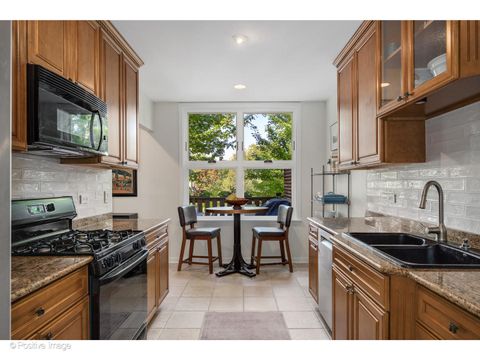 Tiny photo for 2124 N Lakewood Avenue, Chicago, IL 60614 (MLS # 12489560)