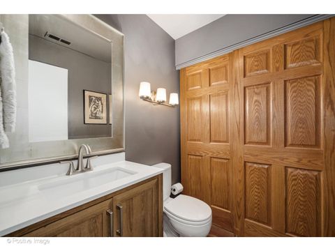 Tiny photo for 2124 N Lakewood Avenue, Chicago, IL 60614 (MLS # 12489560)