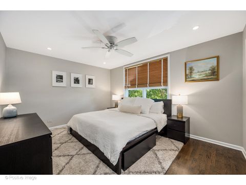 Tiny photo for 2124 N Lakewood Avenue, Chicago, IL 60614 (MLS # 12489560)
