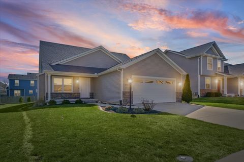 Photo of 3909 Slate Drive, Champaign, IL 61822 (MLS # 12596302)