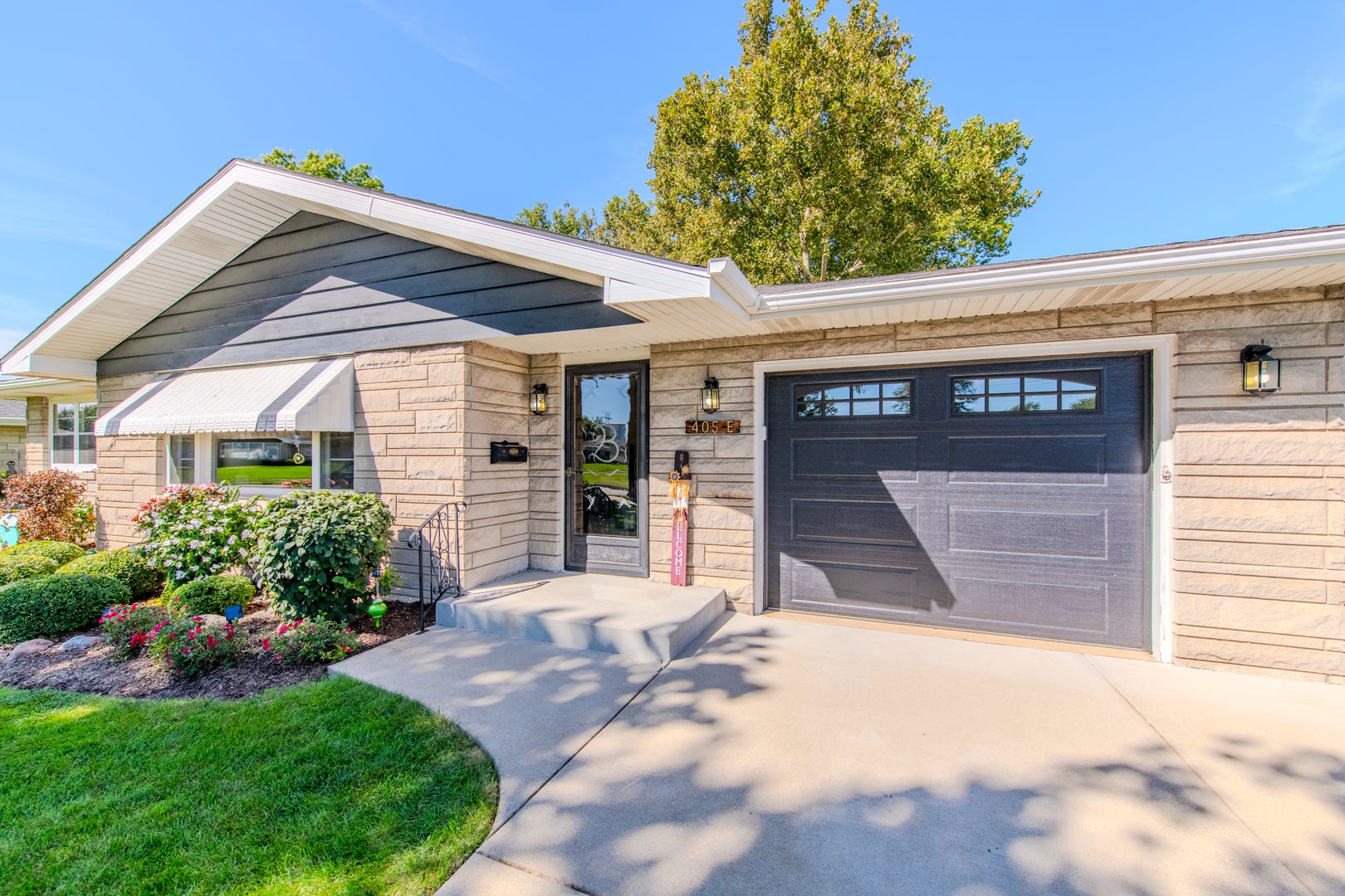 405 Bevan Drive E