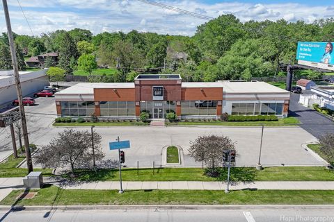 1800 N Rand Road Palatine IL 60074