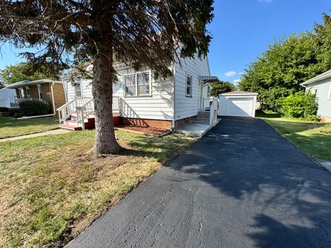 Photo of 804 E 12th Street, Streator, IL 61364 (MLS # 12468365)