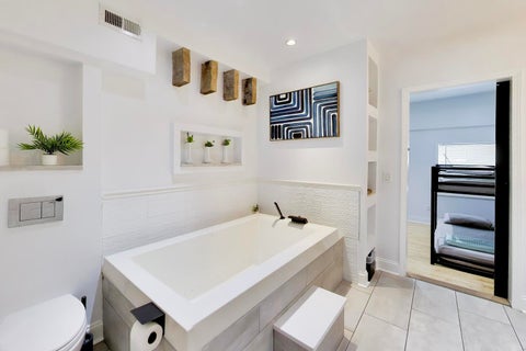 Tiny photo for 815 N Milwaukee Avenue, Chicago, IL 60642 (MLS # 12704009)