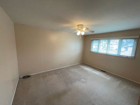 Tiny photo for 900 Georgean Lane, Schaumburg, IL 60193 (MLS # 12612192)