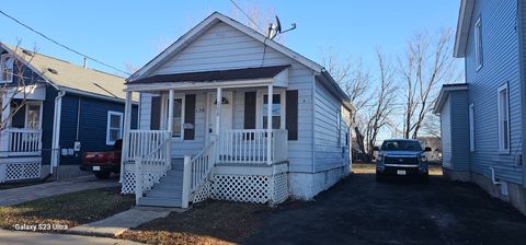 138 N Woodlawn Avenue Aurora IL 60506