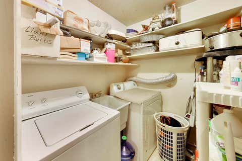 Tiny photo for 75 Ridgewood Road, Elk Grove Village, IL 60007 (MLS # 12733366)