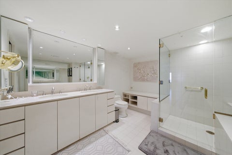 Tiny photo for 175 E Delaware Place #6504, Chicago, IL 60611 (MLS # 12716635)