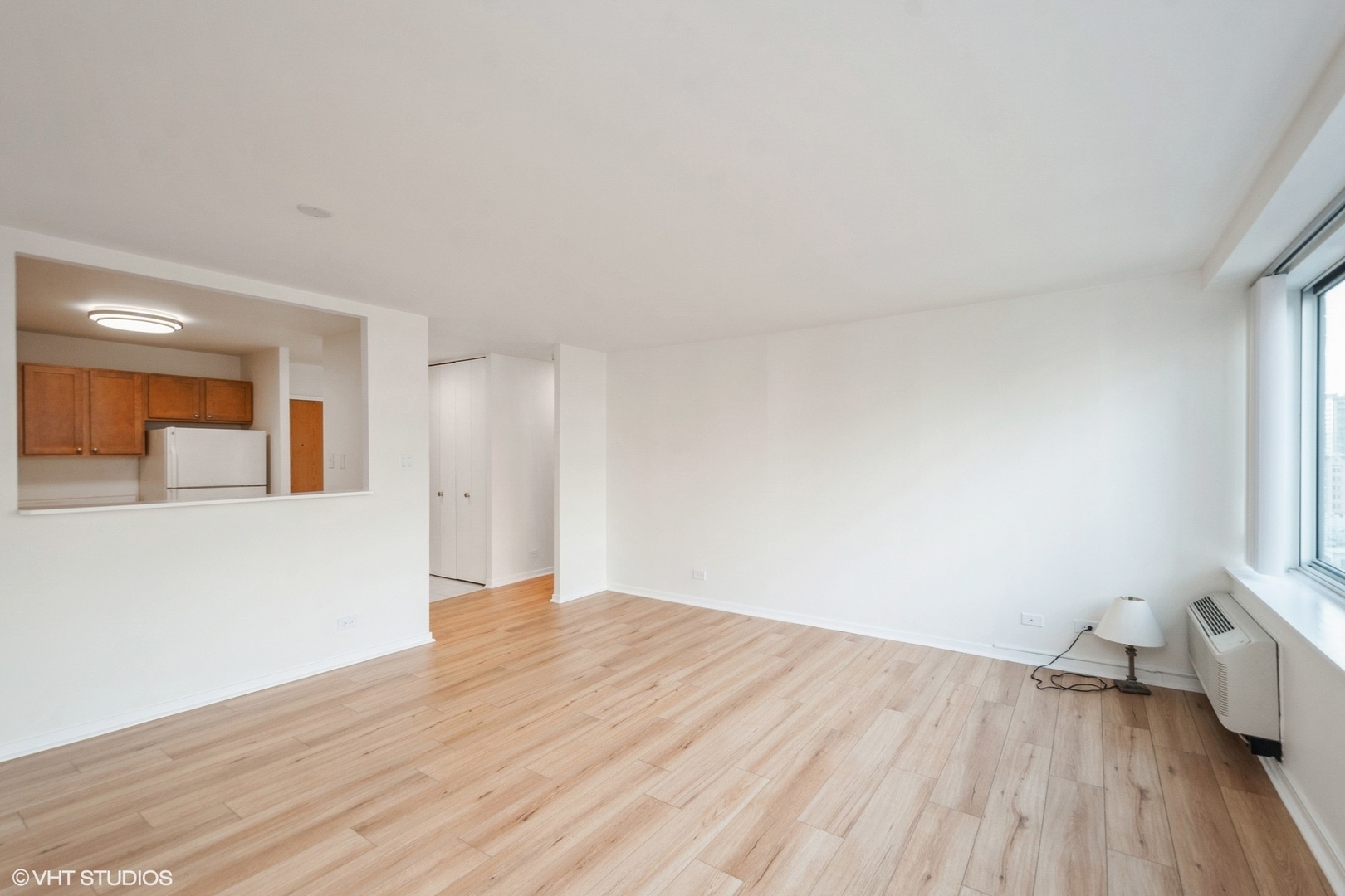 211 E Ohio Street 2107