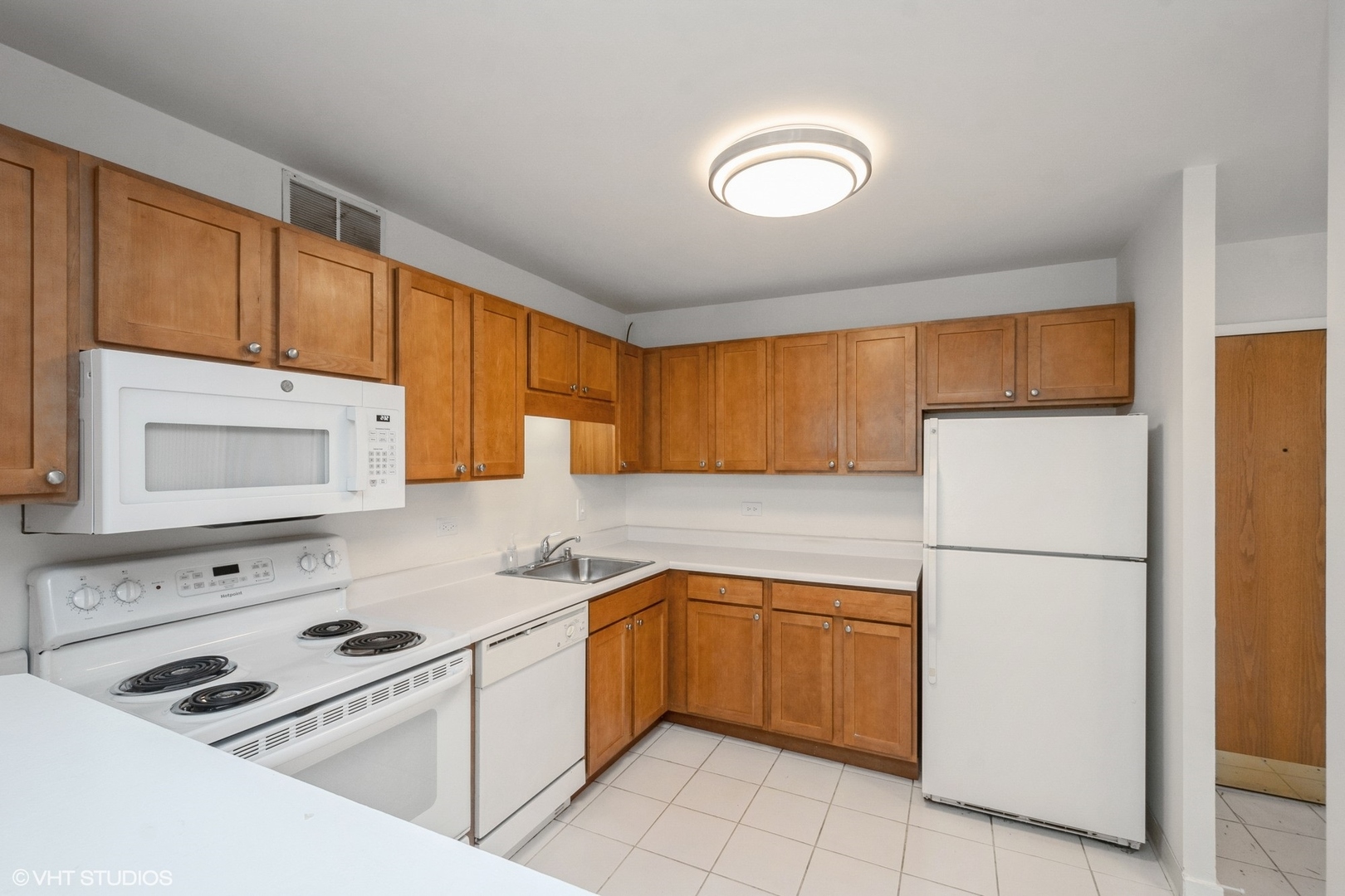 211 E Ohio Street 2107