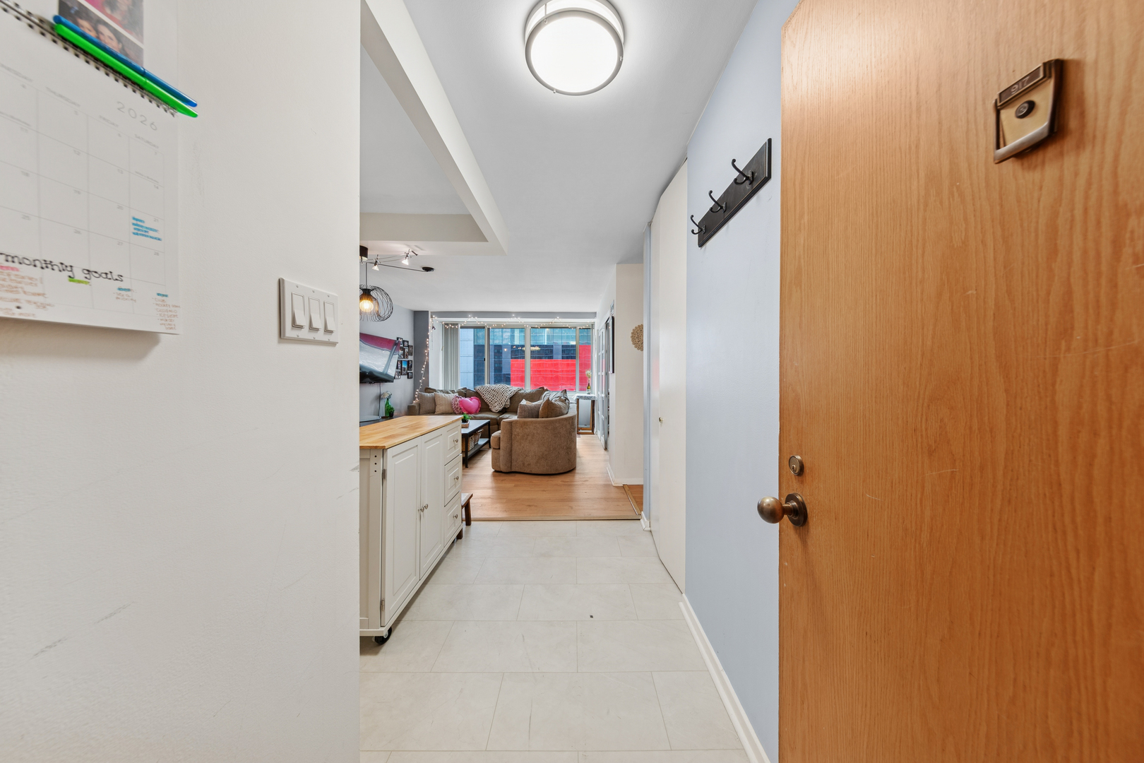 211 E Ohio Street 917