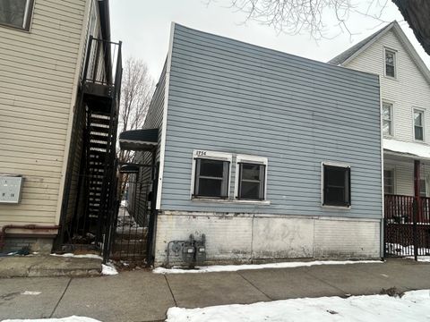 Tiny photo for 8752 S Exchange Avenue, Chicago, IL 60617 (MLS # 12561328)