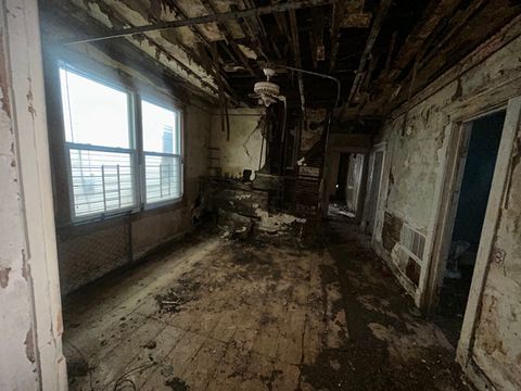 Tiny photo for 8752 S Exchange Avenue, Chicago, IL 60617 (MLS # 12561328)