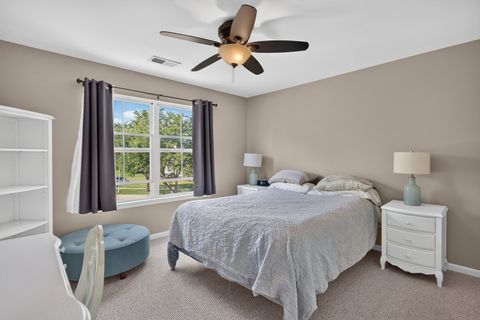 Tiny photo for 478 Peregrine Parkway, Bartlett, IL 60103 (MLS # 12687421)