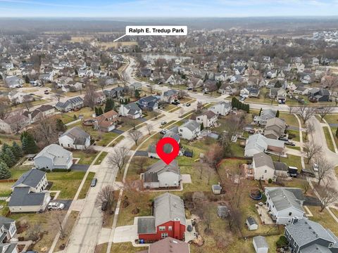 Tiny photo for 304 E Harvard Circle, South Elgin, IL 60177 (MLS # 12584975)