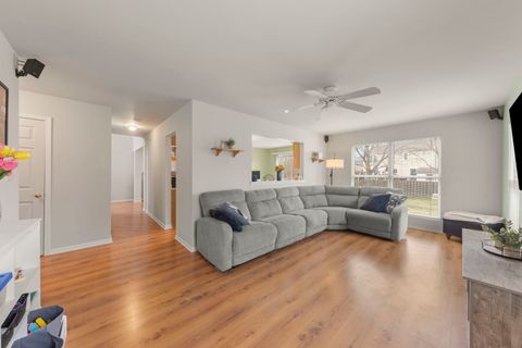 Tiny photo for 304 E Harvard Circle, South Elgin, IL 60177 (MLS # 12584975)