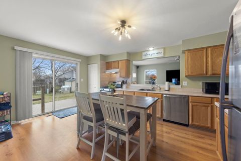 Tiny photo for 304 E Harvard Circle, South Elgin, IL 60177 (MLS # 12584975)