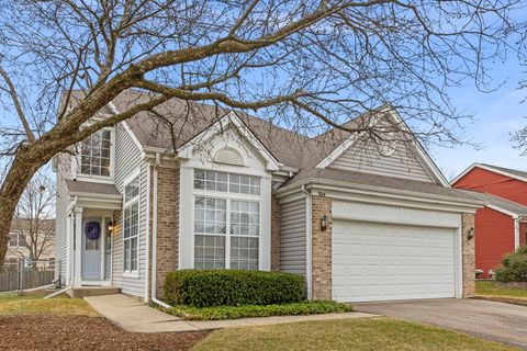 Photo of 304 E Harvard Circle, South Elgin, IL 60177 (MLS # 12584975)
