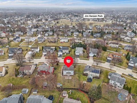 Tiny photo for 304 E Harvard Circle, South Elgin, IL 60177 (MLS # 12584975)