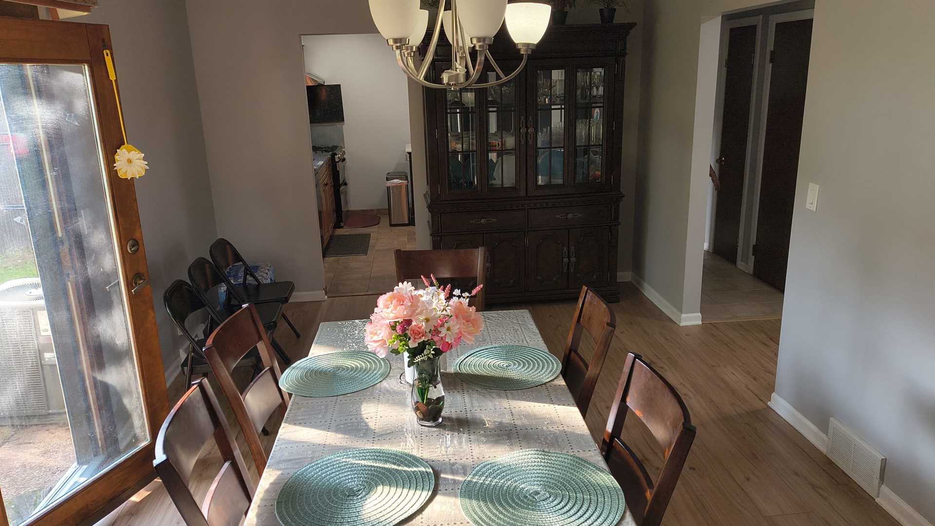 1316 S Quail