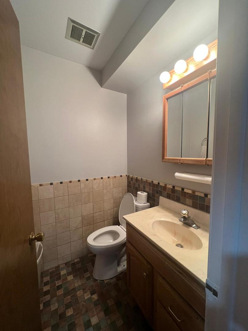 1316 S Quail