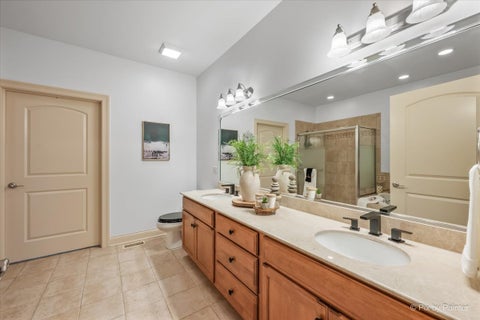 Tiny photo for 701 Kelly Court, Roselle, IL 60172 (MLS # 12729136)