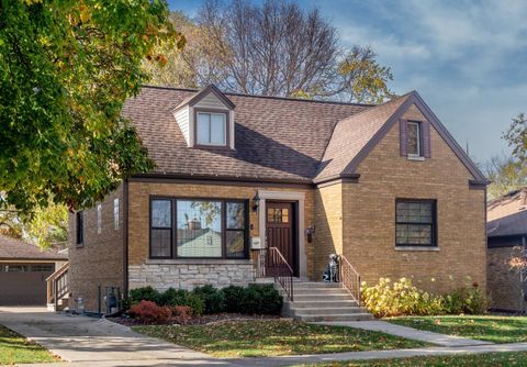 A home in North Riverside