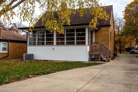 A home in North Riverside