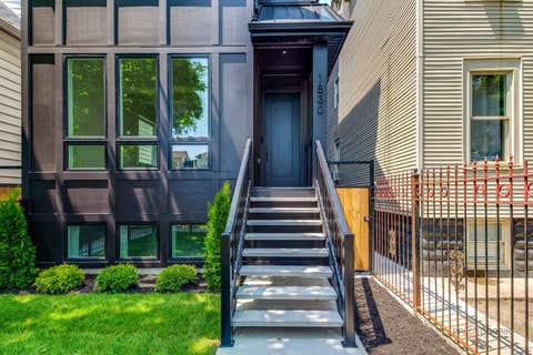 Tiny photo for 1830 N Saint Louis Avenue #1R, Chicago, IL 60647 (MLS # 12707408)