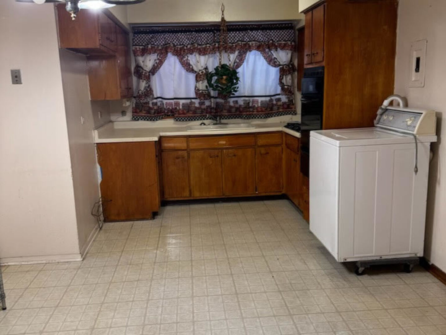 9209 S Cottage Grove Avenue A6