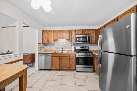 Tiny photo for 609 Edinburgh Lane #B, Prospect Heights, IL 60070 (MLS # 12791841)