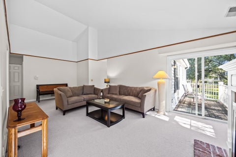 Tiny photo for 609 Edinburgh Lane #B, Prospect Heights, IL 60070 (MLS # 12791841)