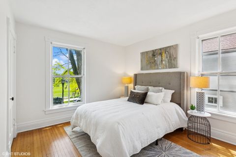 Tiny photo for 1022 Elmwood Avenue, Evanston, IL 60202 (MLS # 12469999)