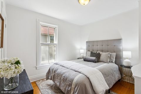 Tiny photo for 1022 Elmwood Avenue, Evanston, IL 60202 (MLS # 12469999)