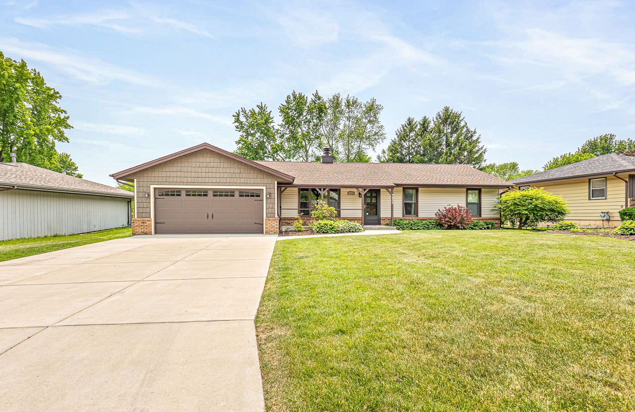 5805 Vineyard Lane
