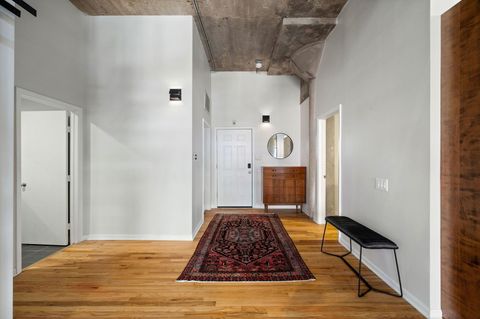 Tiny photo for 17 N Loomis Street #4D, Chicago, IL 60607 (MLS # 12585704)