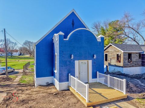 Tiny photo for 130 W Scott Street, Seneca, IL 61360 (MLS # 12605837)