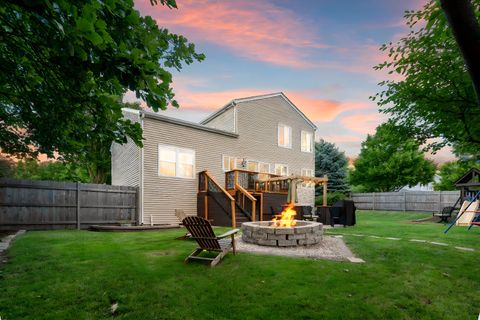 Tiny photo for 2067 Stephen Street, Aurora, IL 60502 (MLS # 12672854)